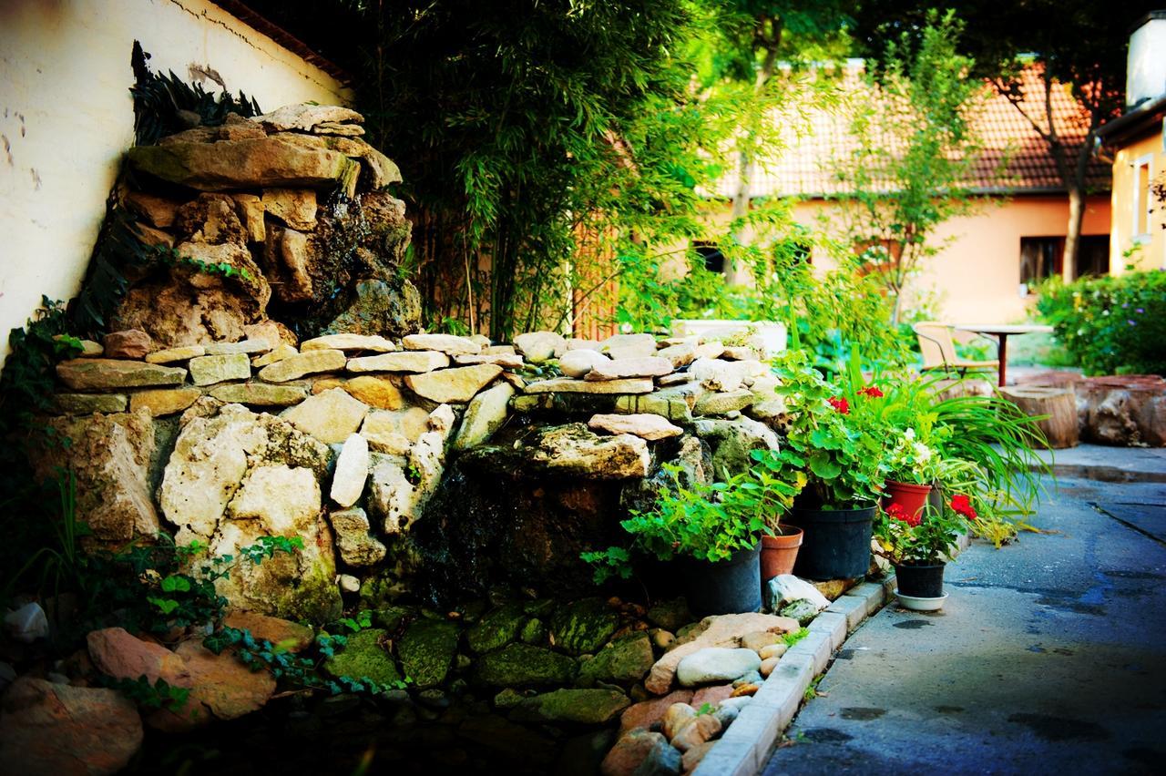 Budapest Garden Hotel Будапеща Екстериор снимка